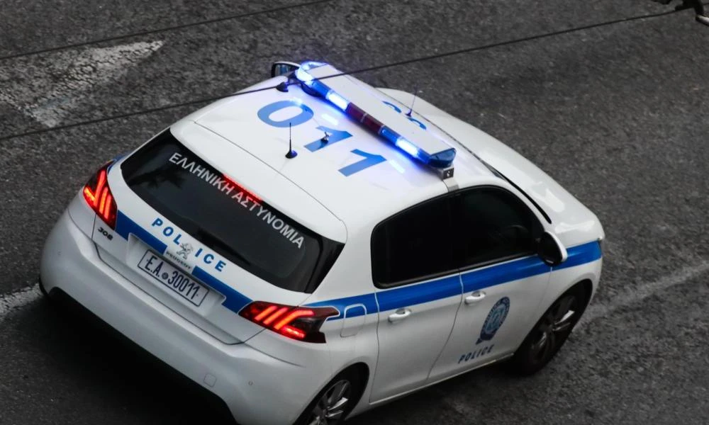 Έκρηξη αυτοσχέδιου εμπρηστικού μηχανισμού σε κομμωτήριο στην Αχαρνών